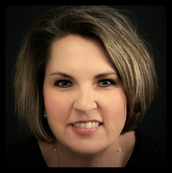 🌻⚘🌼Posh Ambassador - Picture 1 of 1